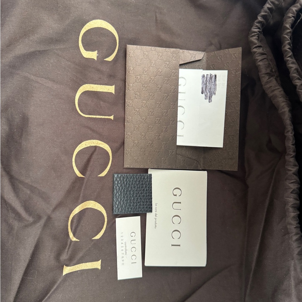 GUCCI Black Leather Soho Chain Tote - Picture 13 of 13